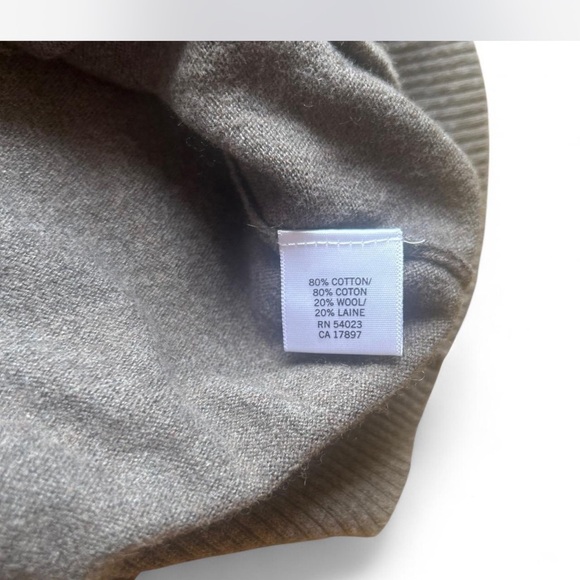 Wool/Cotton Grey |Banana Republicl V-neck Button Down Cardigan Men's Small - Picture 4 of 8